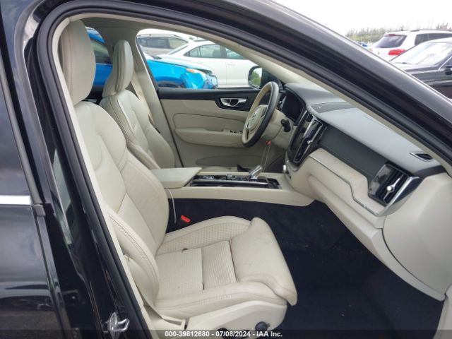 YV4L12DL4N1978509 Volvo Xc60 B5 Inscription