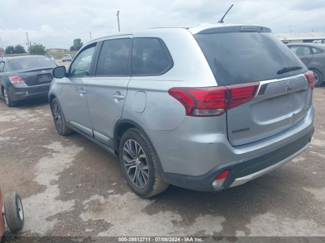 JA4AD3A31GZ020213 Mitsubishi Outlander Se