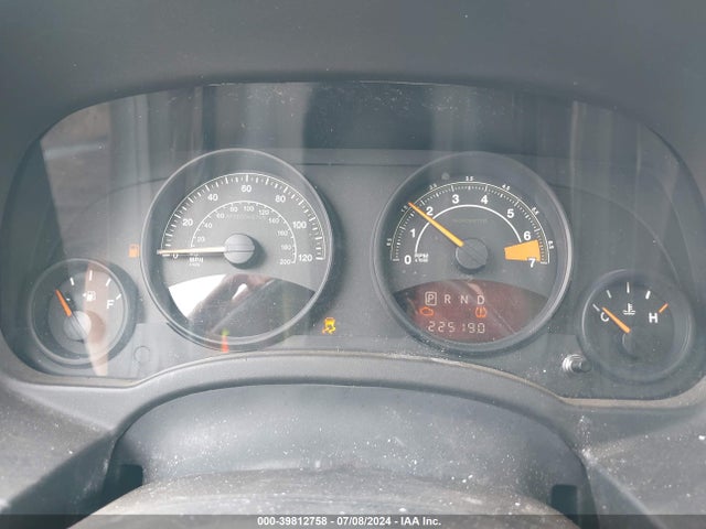 1C4NJPFB0ED586560 Jeep Patriot Latitude