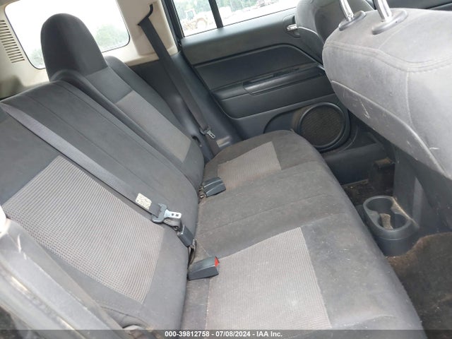 1C4NJPFB0ED586560 Jeep Patriot Latitude