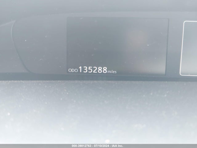 Toyota Prius Three 2018 JTDKARFUXJ3056290 Image 7