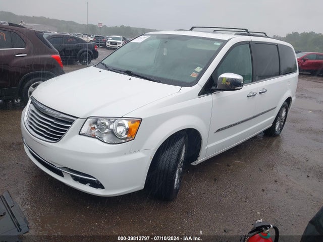 2C4RC1CGXGR188376 Chrysler Town & Country Touring-l Anniversary Edition