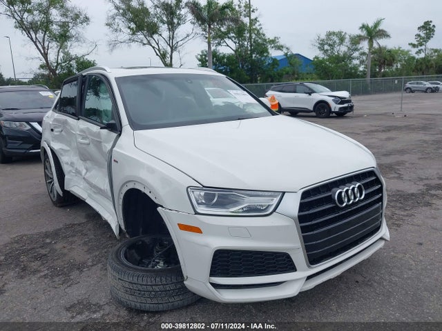 WA1BCCFS8JR016433 Audi Q3 2.0t Premium/2.0t Sport Premium