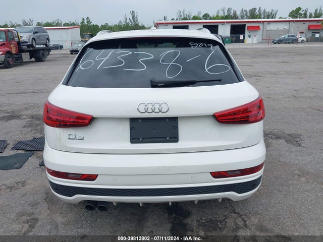 WA1BCCFS8JR016433 Audi Q3 2.0t Premium/2.0t Sport Premium