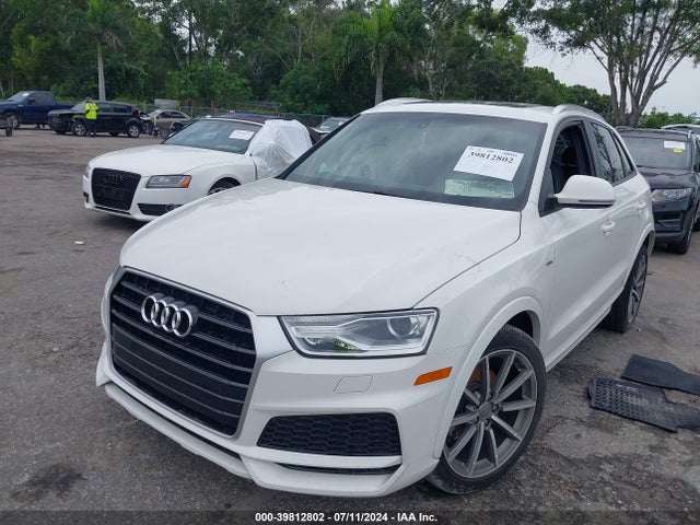 WA1BCCFS8JR016433 Audi Q3 2.0t Premium/2.0t Sport Premium