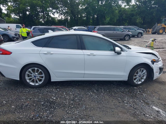 Ford FUSION SE 2019 3FA6P0HDXKR111662 Image 13