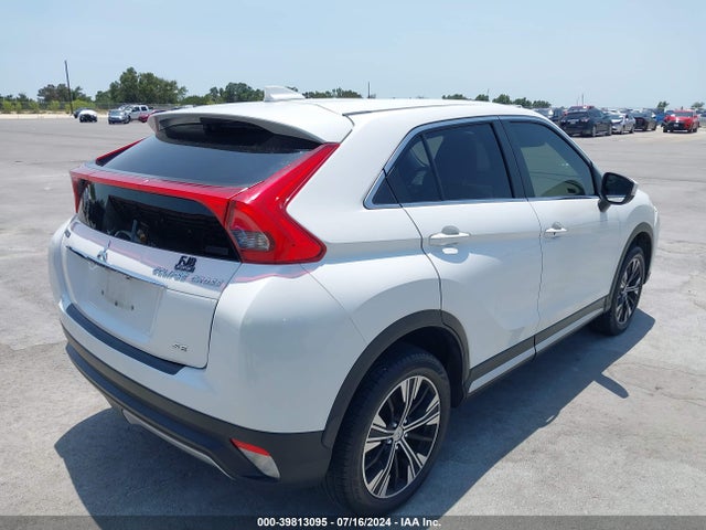 2018 MITSUBISHI ECLIPSE CROSS JA4AT5AA6JZ057407 Photo 3