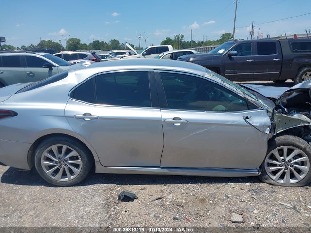 Toyota CAMRY LE 2022 4T1C11AK9NU683599 Image 13