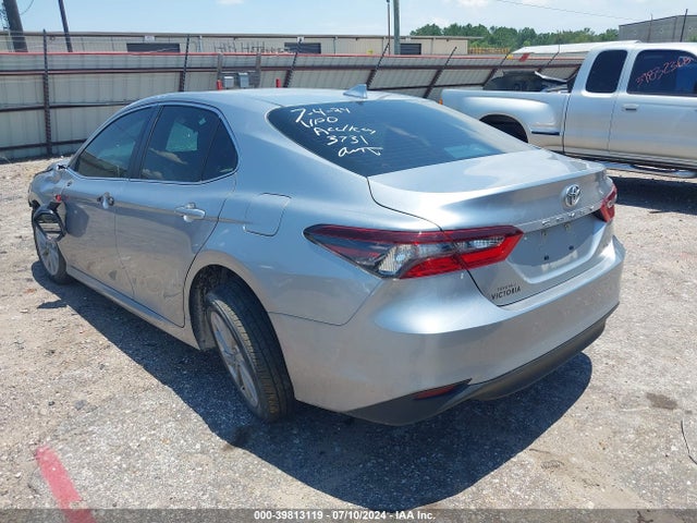 Toyota CAMRY LE 2022 4T1C11AK9NU683599 Image 3
