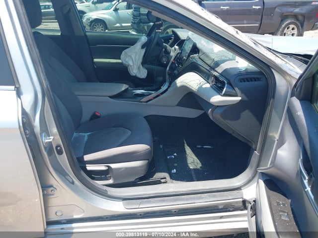 Toyota CAMRY LE 2022 4T1C11AK9NU683599 Image 5