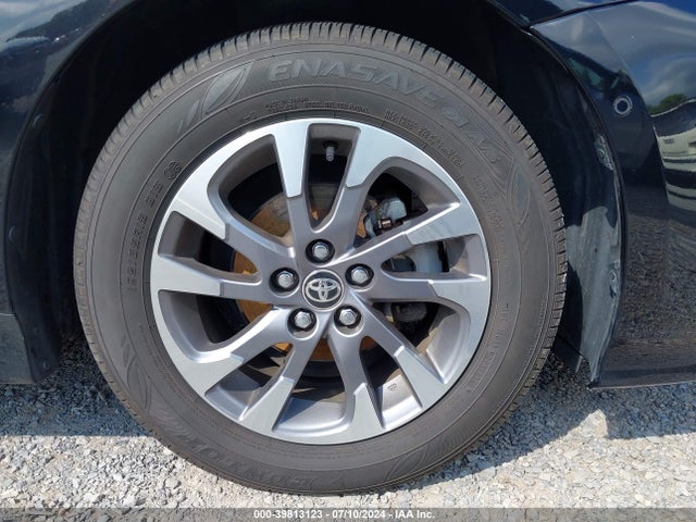 Toyota PRIUS XLE 2022 JTDKAMFU1N3173670 Image 12