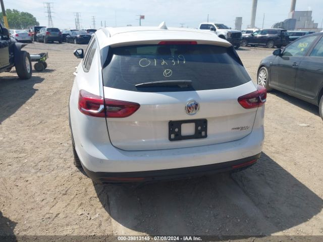 W04GV8SX3K1012319 Buick Regal Tourx Awd Essence