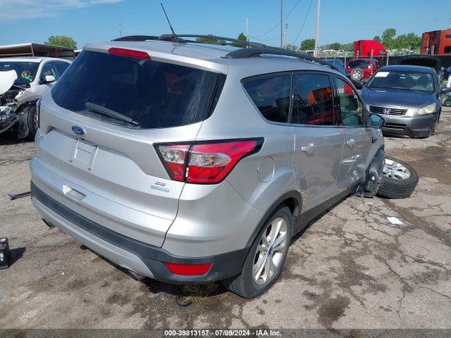 Ford ESCAPE SE 2017 1FMCU0G91HUD84649 Image 4