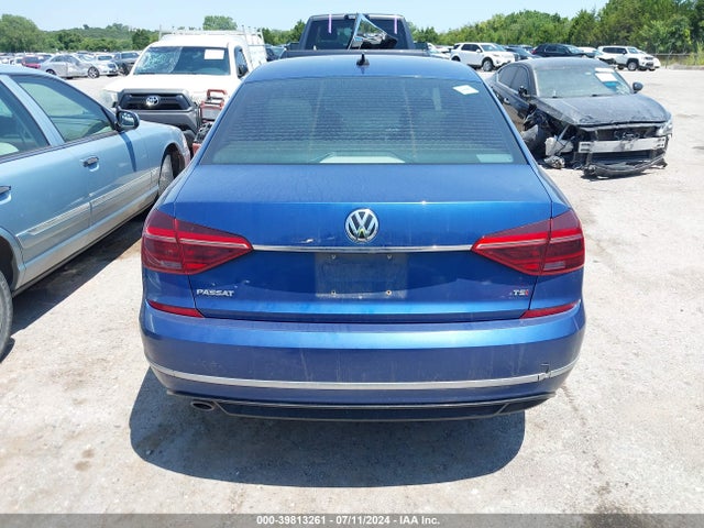 1VWDT7A36HC013885 Volkswagen Passat 1.8t R-line