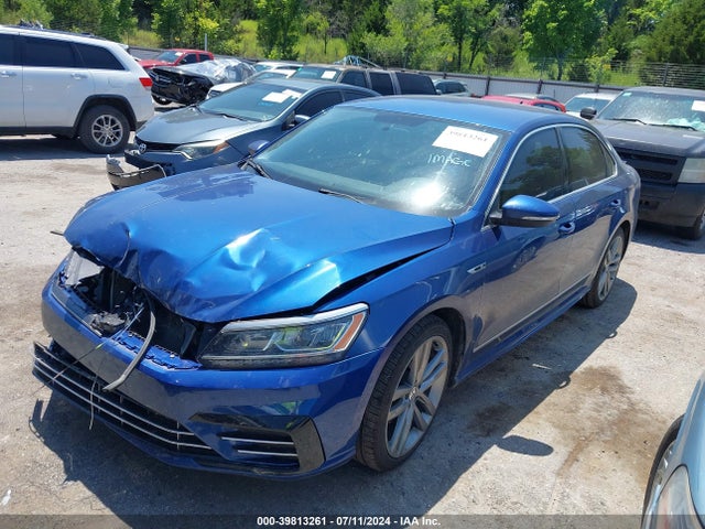 1VWDT7A36HC013885 Volkswagen Passat 1.8t R-line