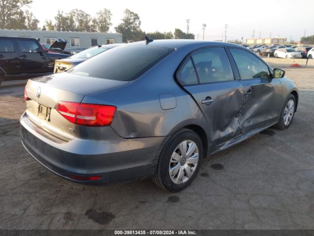 3VWLA7AJ3FM330924 Volkswagen Jetta 2.0l Tdi S