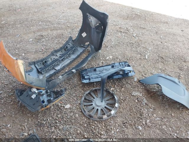 JTDKDTB35F1098127 Toyota Prius C One