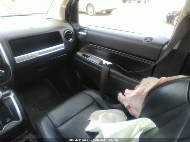 1C4NJDEB9GD588150 Jeep Compass High Altitude Edition