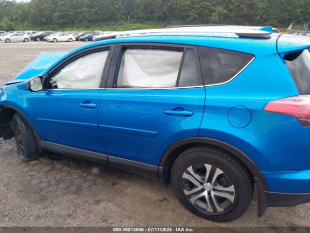 JTMBFREV5GJ078598 Toyota RAV4 LE