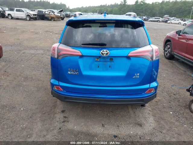 JTMBFREV5GJ078598 Toyota RAV4 LE