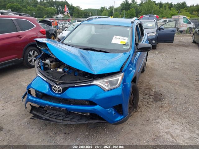 JTMBFREV5GJ078598 Toyota RAV4 LE