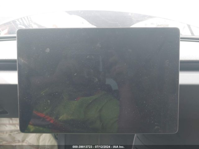 5YJ3E1EA0RF730446 Tesla MODEL 3