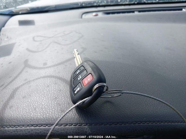 Toyota COROLLA SE 2017 2T1BURHEXHC832030 Image 11