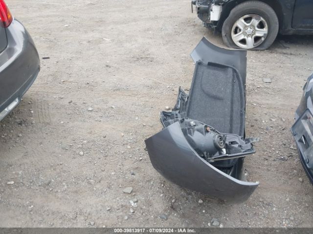 VNKJTUD30GA060637 Toyota YARIS LE