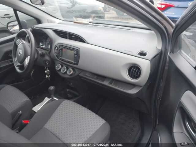 VNKJTUD30GA060637 Toyota YARIS LE