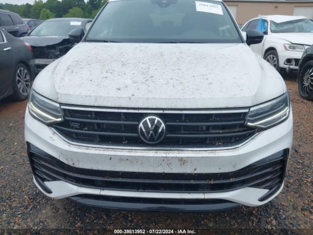 3VVCB7AX6PM053208 Volkswagen Tiguan 2.0t Se R-line Black