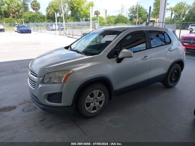 Chevrolet Trax 1ls 2016 KL7CJKSB0GB552209 Image 2