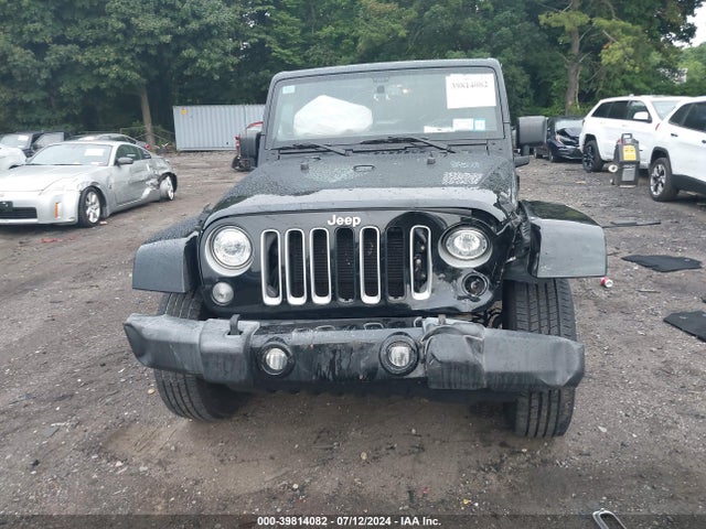 1C4HJWEG7HL505956 Jeep Wrangler Unlimited Sahara 4x4