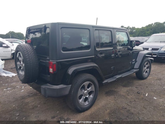 1C4HJWEG7HL505956 Jeep Wrangler Unlimited Sahara 4x4