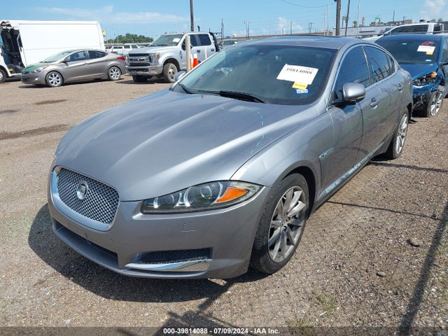 2013 JAGUAR XF SAJWA0ES5DPS98660 Photo 1