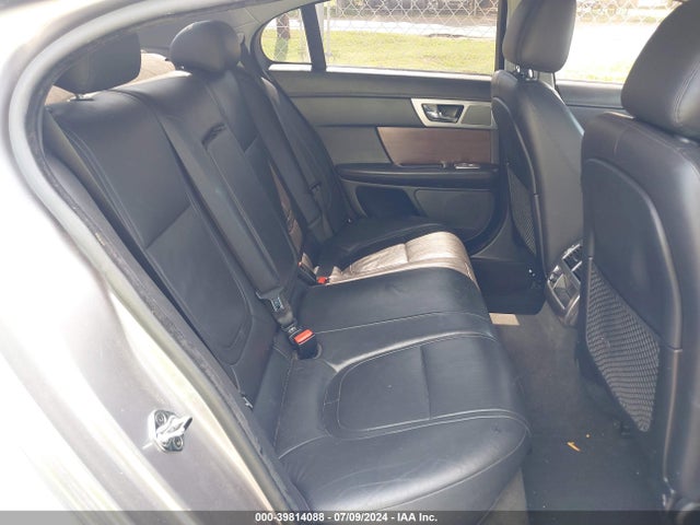 2013 JAGUAR XF SAJWA0ES5DPS98660 Photo 7