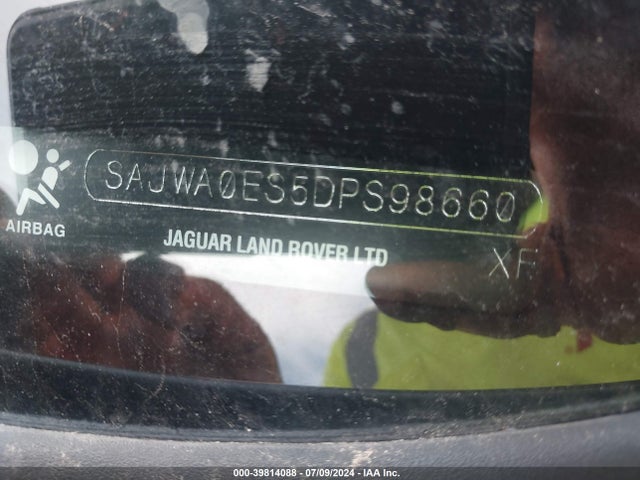 2013 JAGUAR XF SAJWA0ES5DPS98660 Photo 8