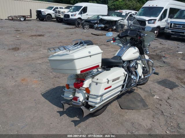 2003 HARLEY-DAVIDSON FLHPI 1HD1FHW133Y715490 Photo 3