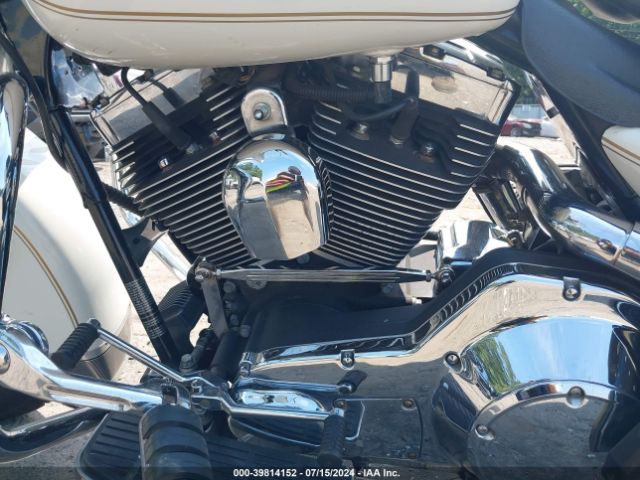 2003 HARLEY-DAVIDSON FLHPI 1HD1FHW133Y715490 Photo 8