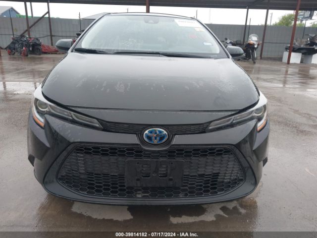 JTDEAMDE1MJ009418 Toyota Corolla Hybrid Le