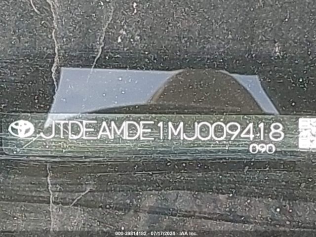 JTDEAMDE1MJ009418 Toyota Corolla Hybrid Le