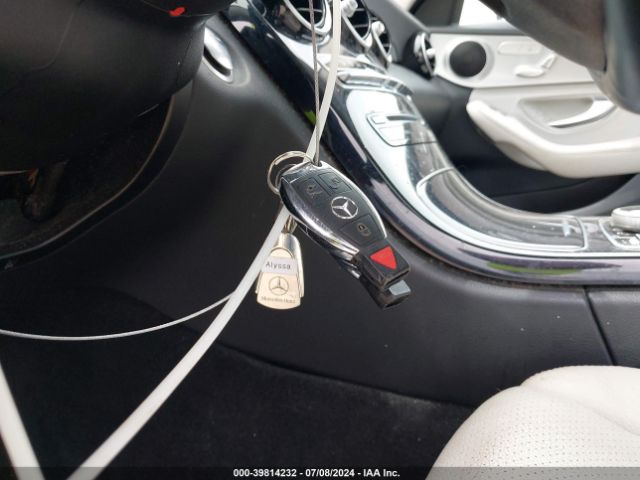 55SWF4JB8FU055966 Mercedes-Benz C 300 Luxury/sport