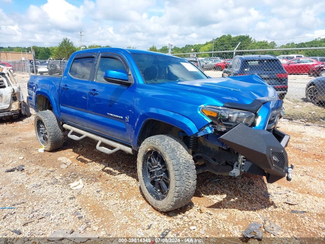 Toyota Tacoma Sr5 V6 2017 5TFCZ5AN7HX118933 головне зображення