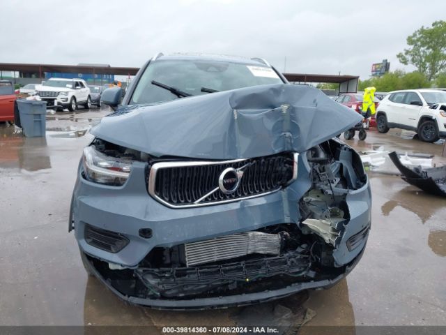 YV4AC2HK8L2272136 Volvo Xc40 T4 Momentum