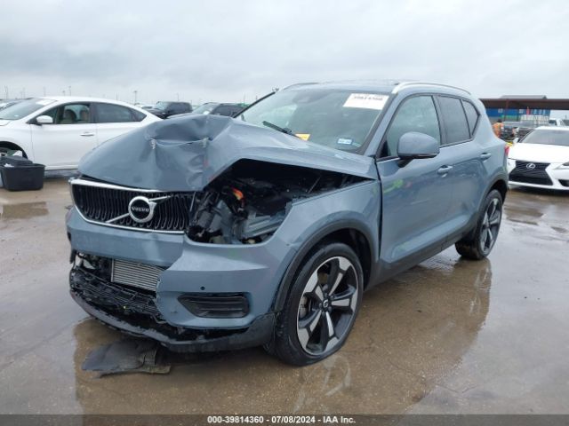 YV4AC2HK8L2272136 Volvo Xc40 T4 Momentum