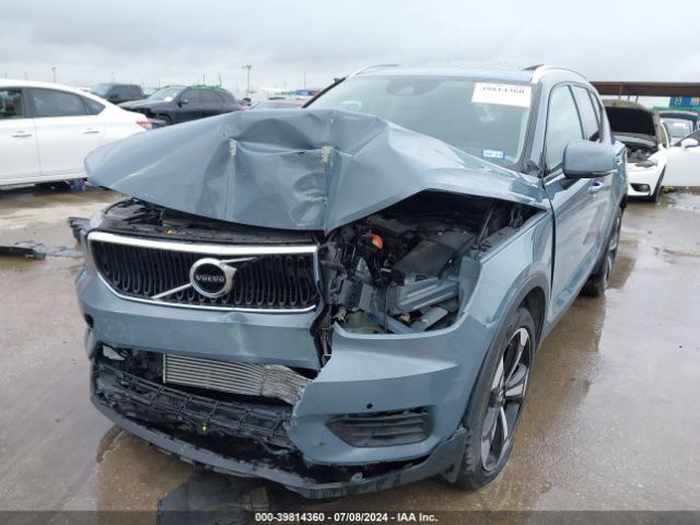 YV4AC2HK8L2272136 Volvo Xc40 T4 Momentum