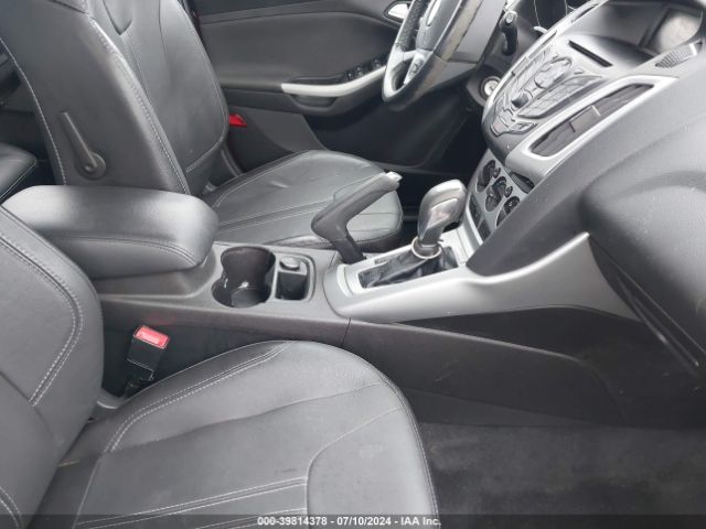 1FADP3K26EL245751 Ford FOCUS SE