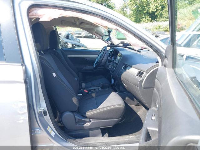 JA4AD2A35HZ027189 Mitsubishi Outlander Es