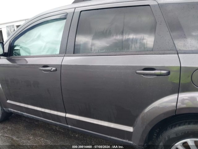 3C4PDCBBXJT158112 Dodge Journey Sxt