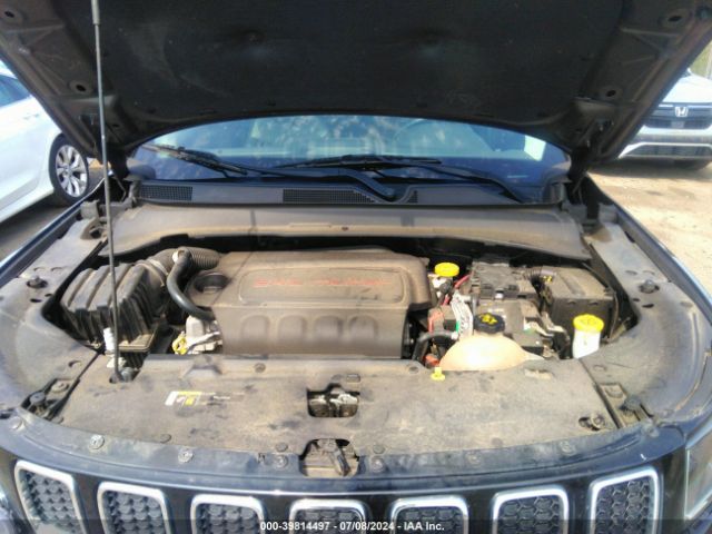 3C4NJCBB6JT186537 Jeep Compass Latitude Fwd