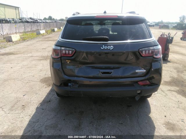 3C4NJCBB6JT186537 Jeep Compass Latitude Fwd
